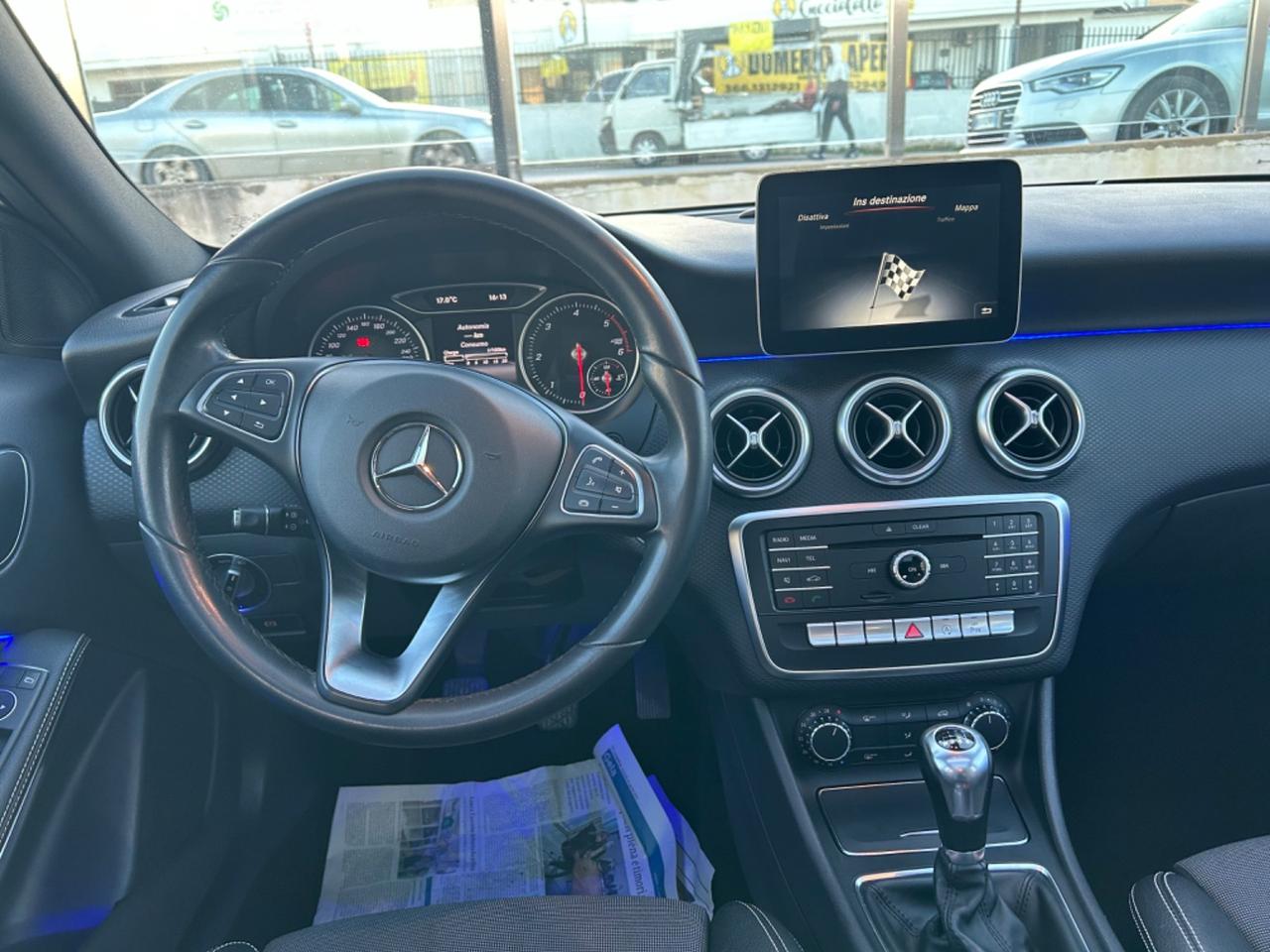 Mercedes-benz A 180 d Premium AMG