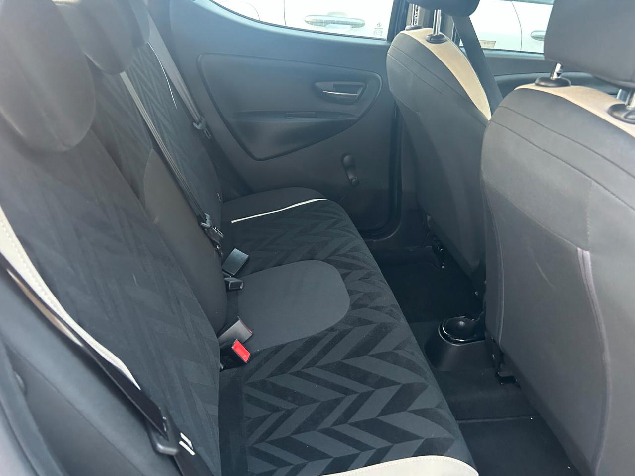 Lancia Ypsilon 1.3 MJT 16V 95 CV 5 porte S&S Gold