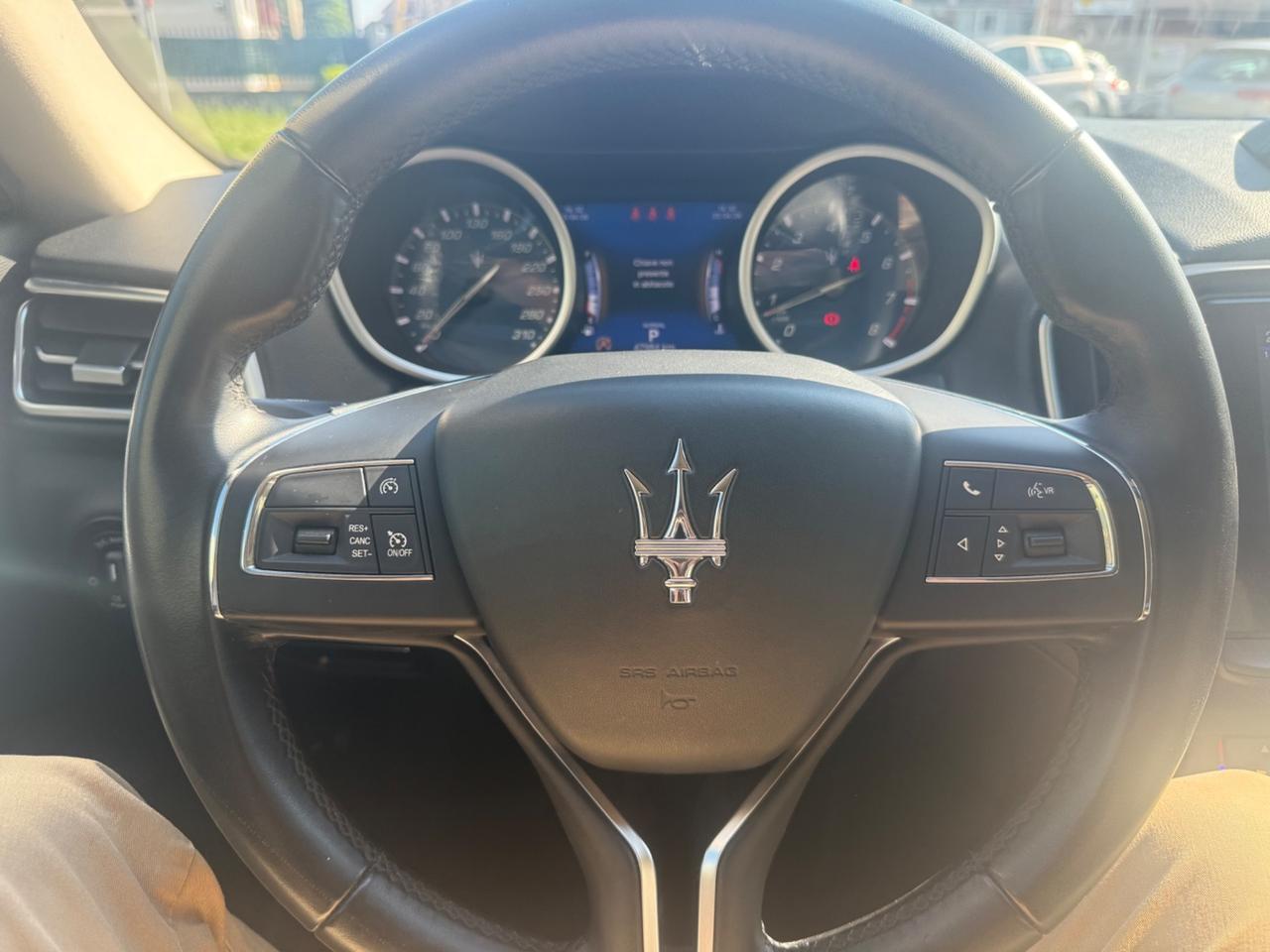 Maserati Ghibli V6 430 CV