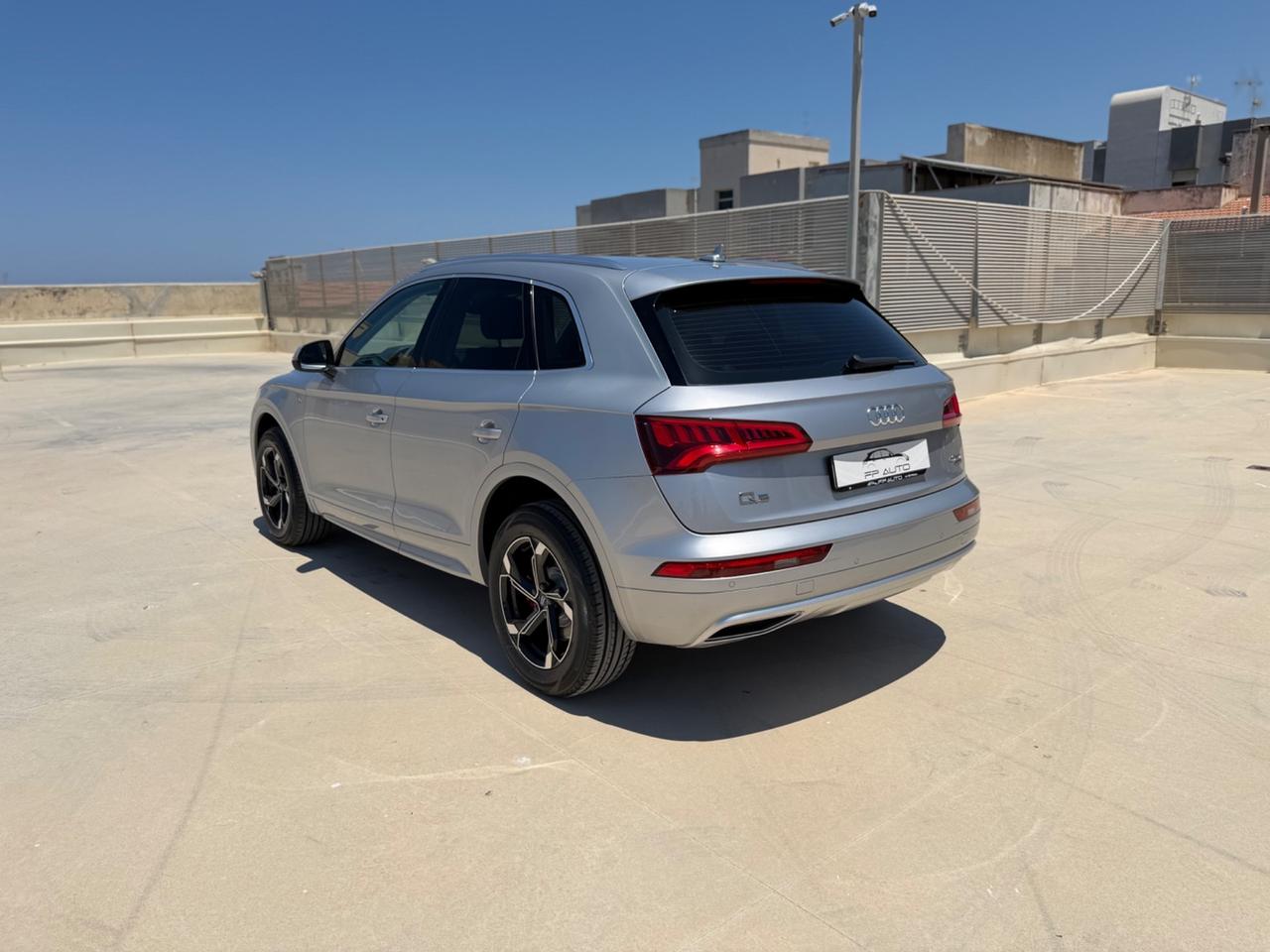 Audi Q5 40 TDI quattro S tronic line plus