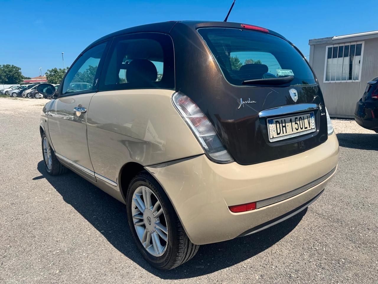 Lancia Ypsilon 1.4 Platino