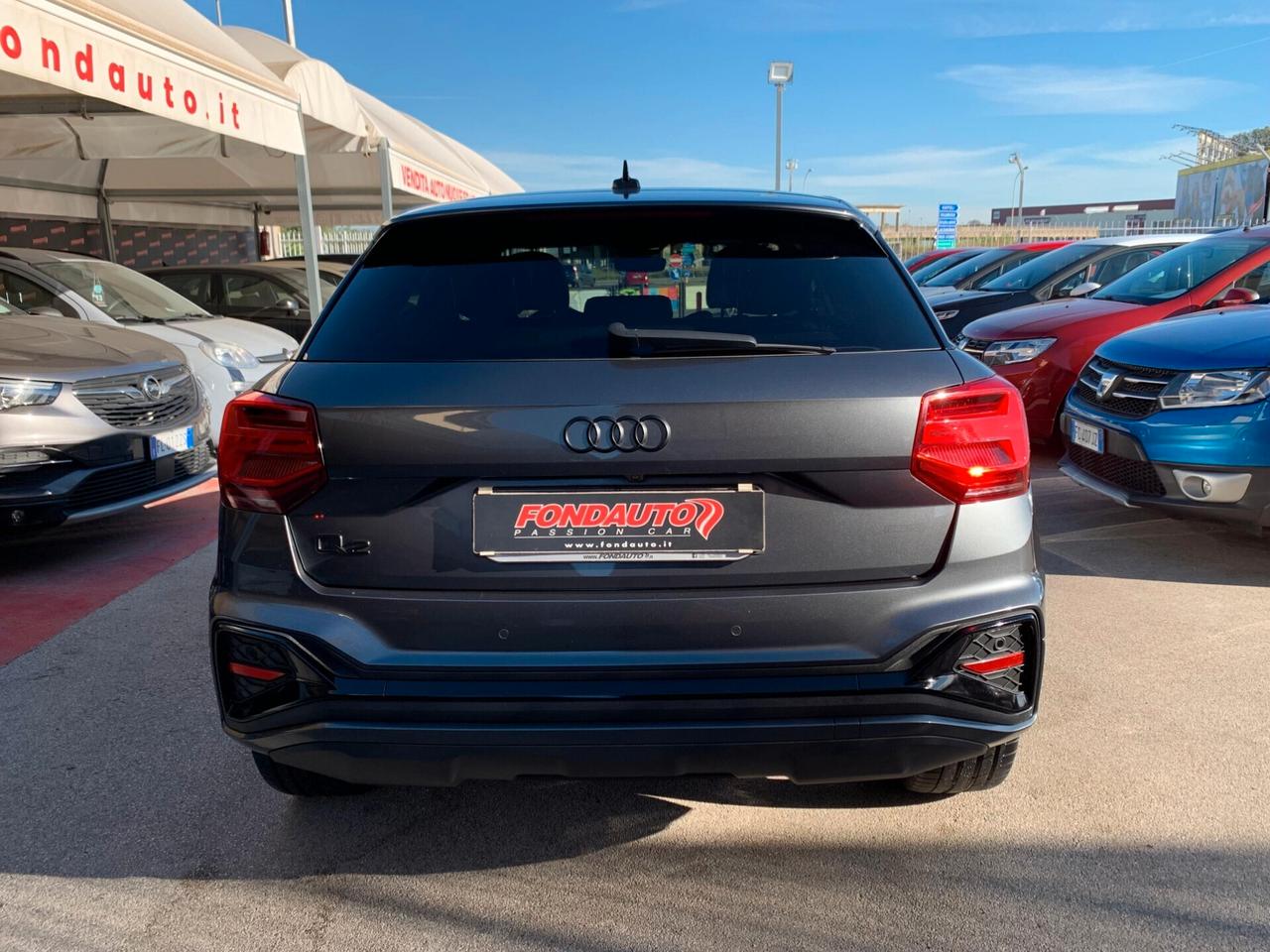 Audi Q2 30 TDI S tronic Identity Black