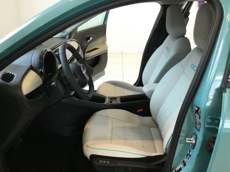 FIAT 600 1.2 Hybrid 110cv La Prima II