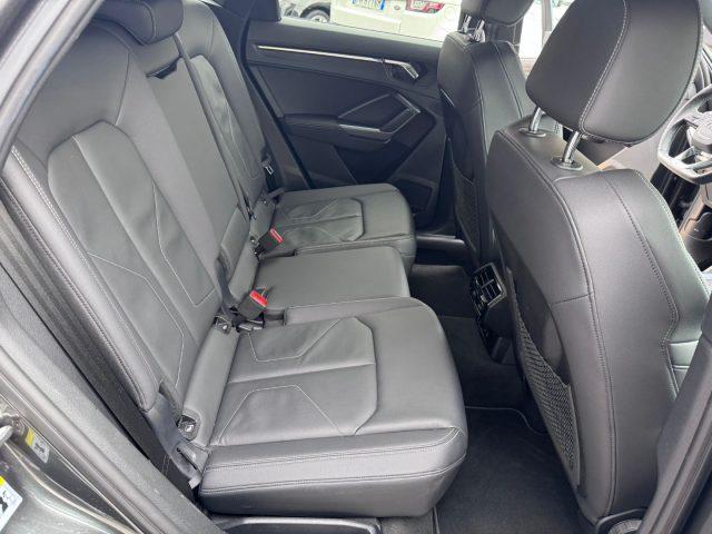 AUDI Q3 SPB 35 TDI Stronic Identity Black S-line SPORTBACK