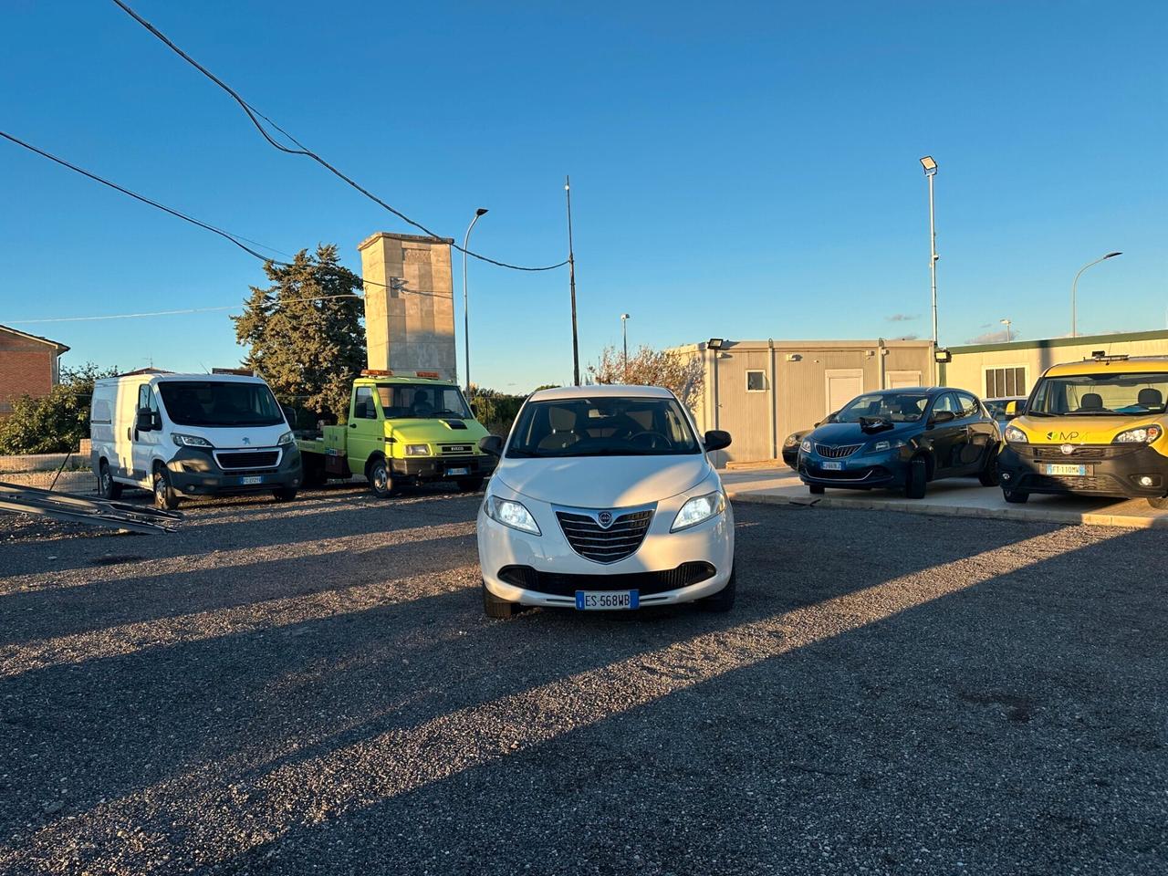 Lancia Ypsilon 0.9 TwinAir 85 CV 5 porte Metano Ecochic Gold