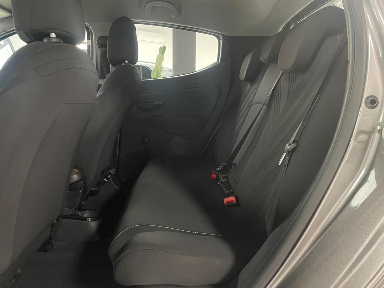 Lancia Ypsilon 1.0 FireFly 5 porte S&S Hybrid Gold