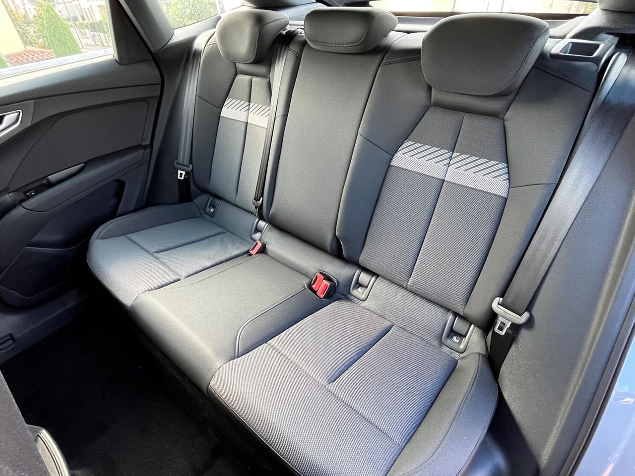 AUDI Q4 Sportback e-tron audi-q4-sportback-e-tron-121cv-q4-sportback-e-tron-45-s-line-edition-cambio
