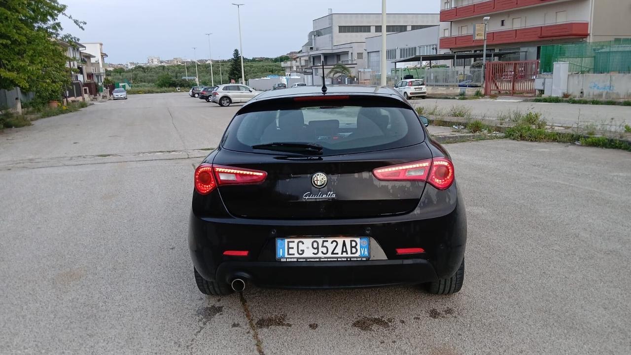Alfa Romeo Giulietta 1.6 JTDm-2 105 CV Progression