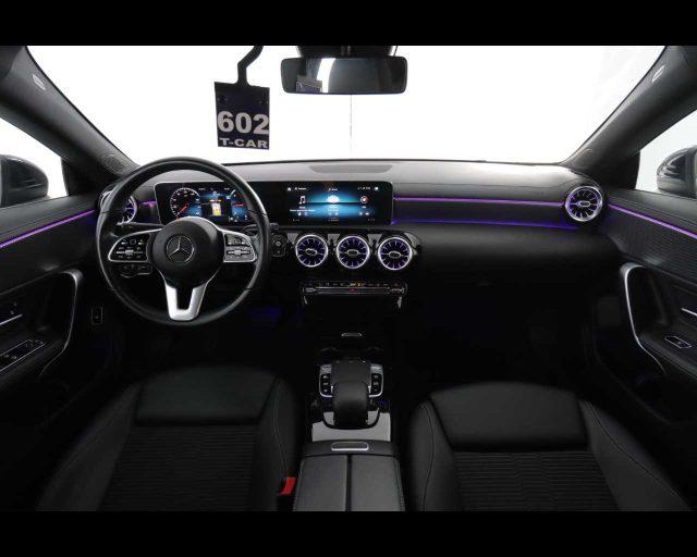 MERCEDES-BENZ CLA 180 d Automatic Premium