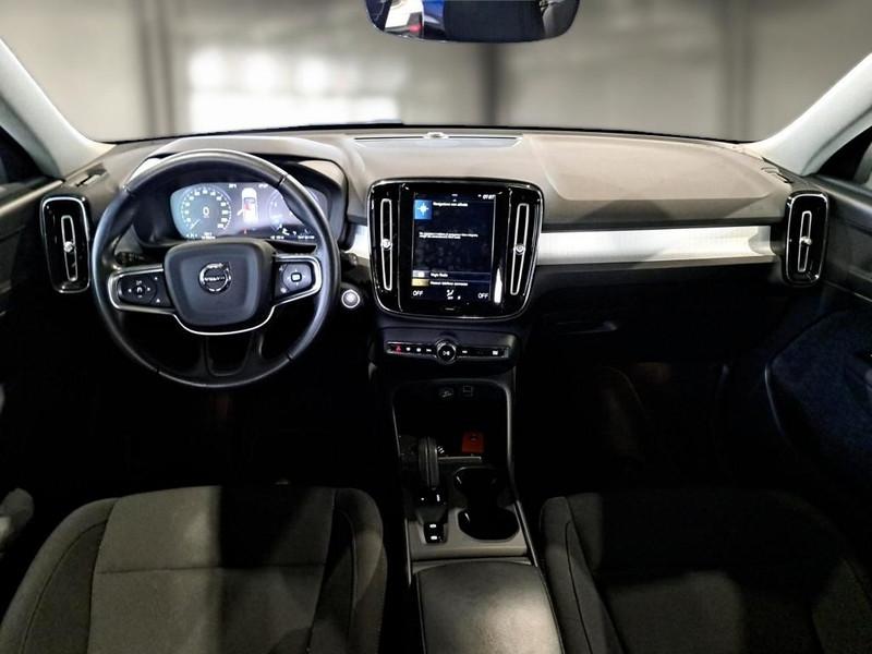VOLVO XC40 T2 AUTOMATICO MOMENTUM SUV