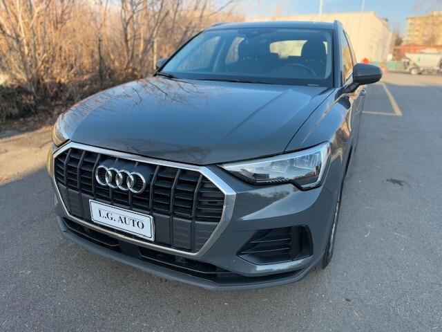 Audi Q3 35 TDI S tronic Business