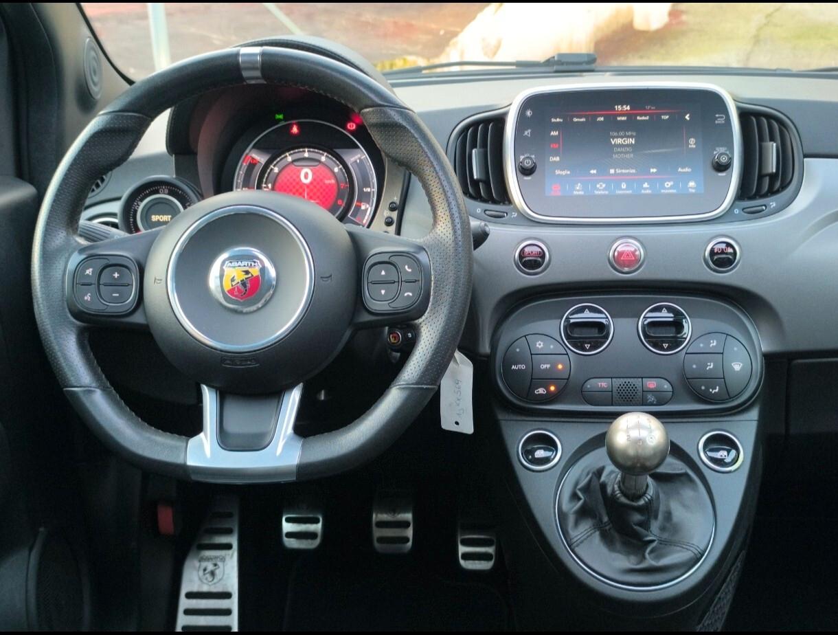 Abarth 595 1.4 T-Jet 165 CV Turismo con Kit EsseEsse