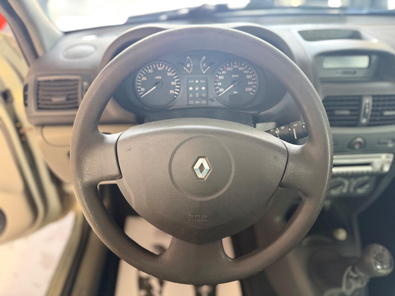 Renault Clio 1.2 cat 5 porte Authentique NEOPATENTATI