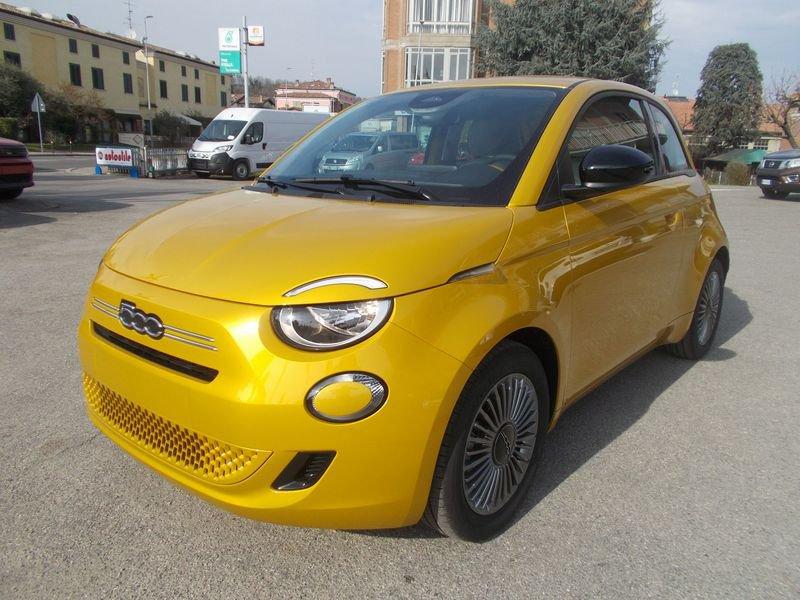 FIAT 500 Hybrid Hybrid Icon 338.7575187 MASSARI MARCO PRONTA IN SEDE