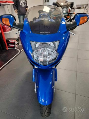 Honda CBR 1100 XX- 23680 KM- 1999