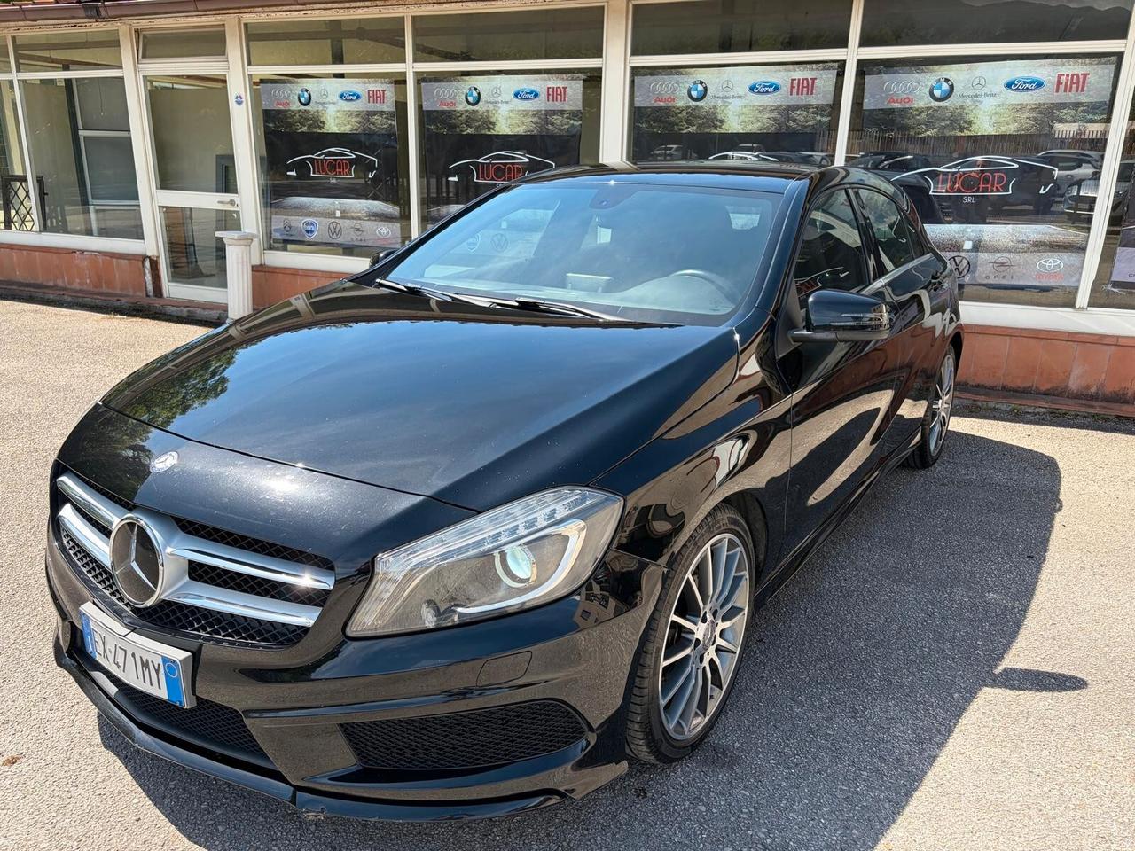 MERCEDES CLASSE A 180 PREMIUM "OK NEOPATENTATI"
