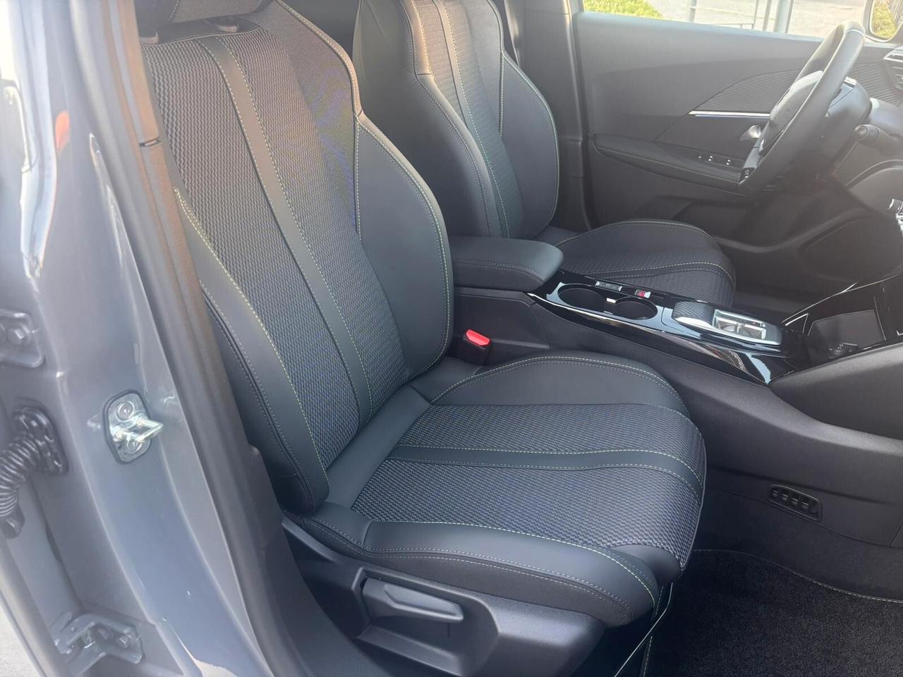 Peugeot 2008 Hybrid 145 e-DCS6 GT KM 0