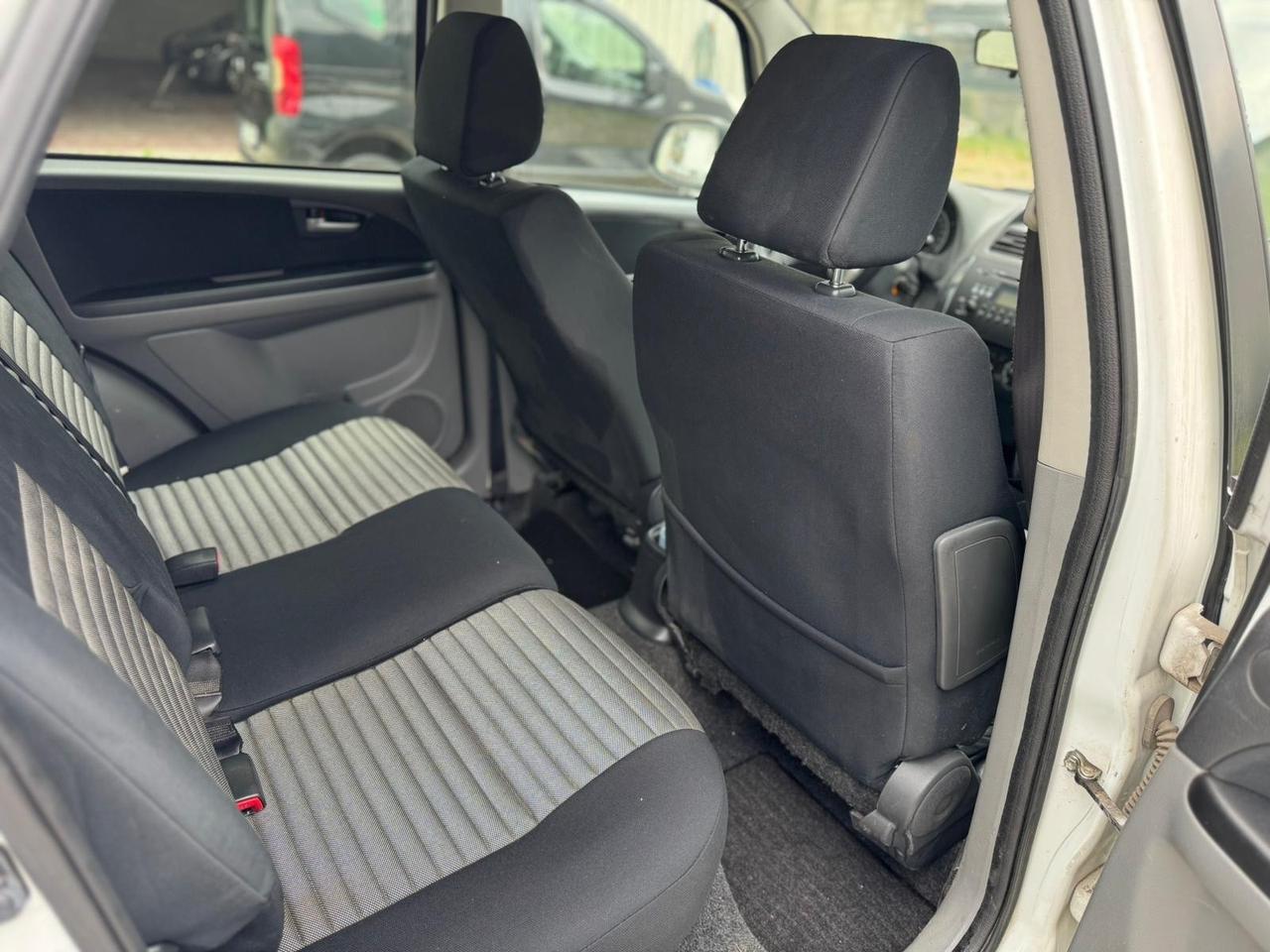 Suzuki SX4 1.9 DDIS SI NEOPATENTATI