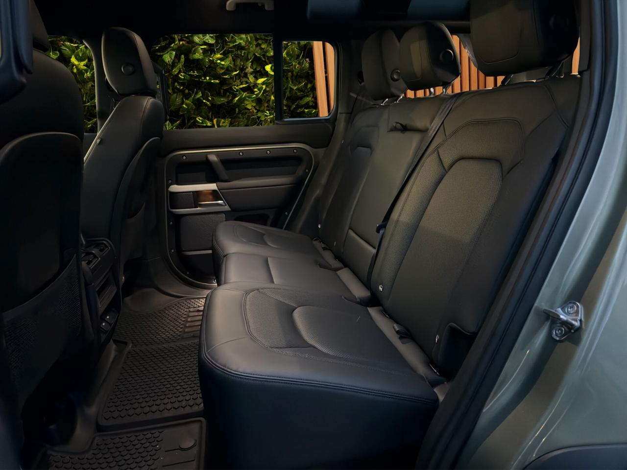 Land Rover Defender 90 3.0D I6 200 CV AWD Auto SE