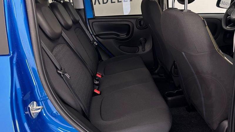 FIAT Panda 1.0 FireFly S&S Hybrid Pandina CARPLAY PDC POST