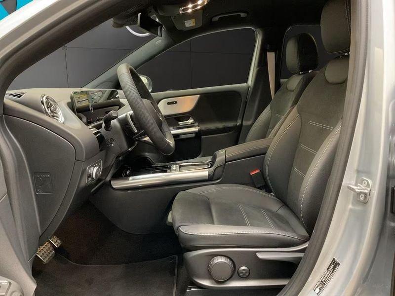 Mercedes-Benz GLA GLA 180 AMG Line Adv Plus CAMERA MBUX LED