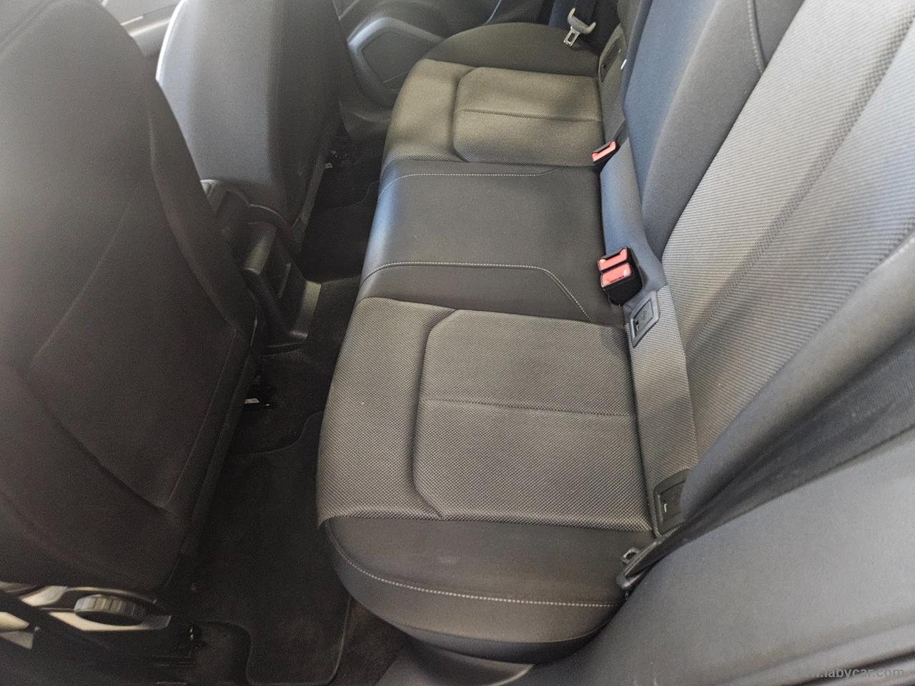 AUDI Q2 35 TDI S tronic Business