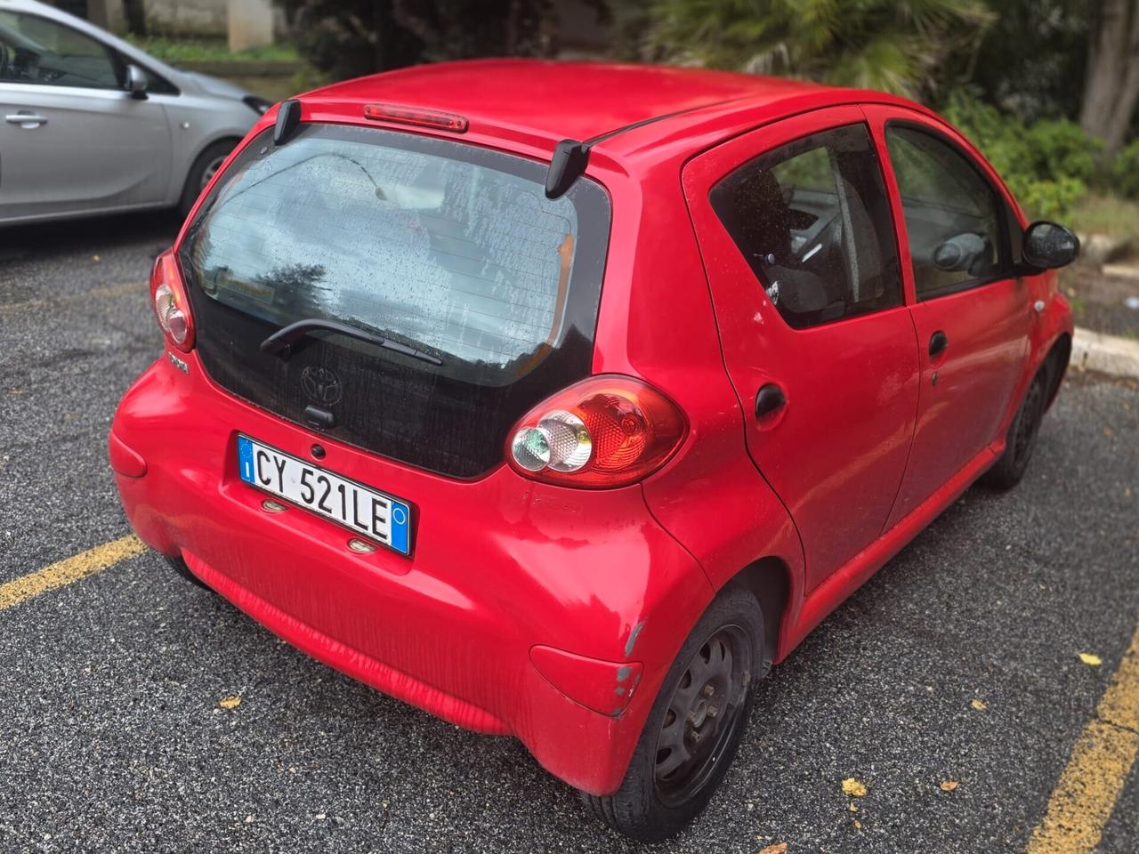 Toyota Aygo 1.0 12V VVT-i 5 porte neopatentati