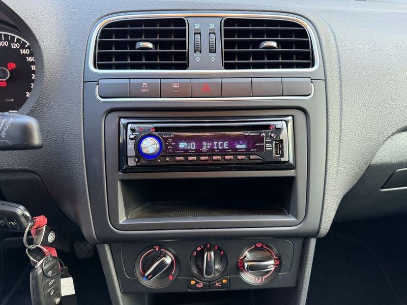 Volkswagen Polo 5p 1.2 Comfortline 70cv IDONEA NEOPATENTATI
