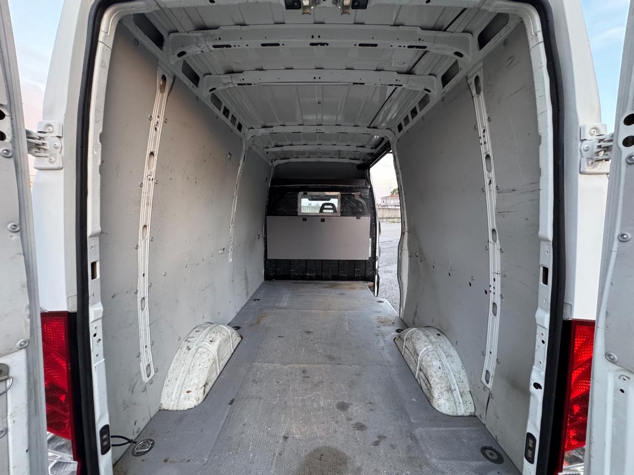 Iveco Daily 35s15 2.3 HPT 146cv L2H2