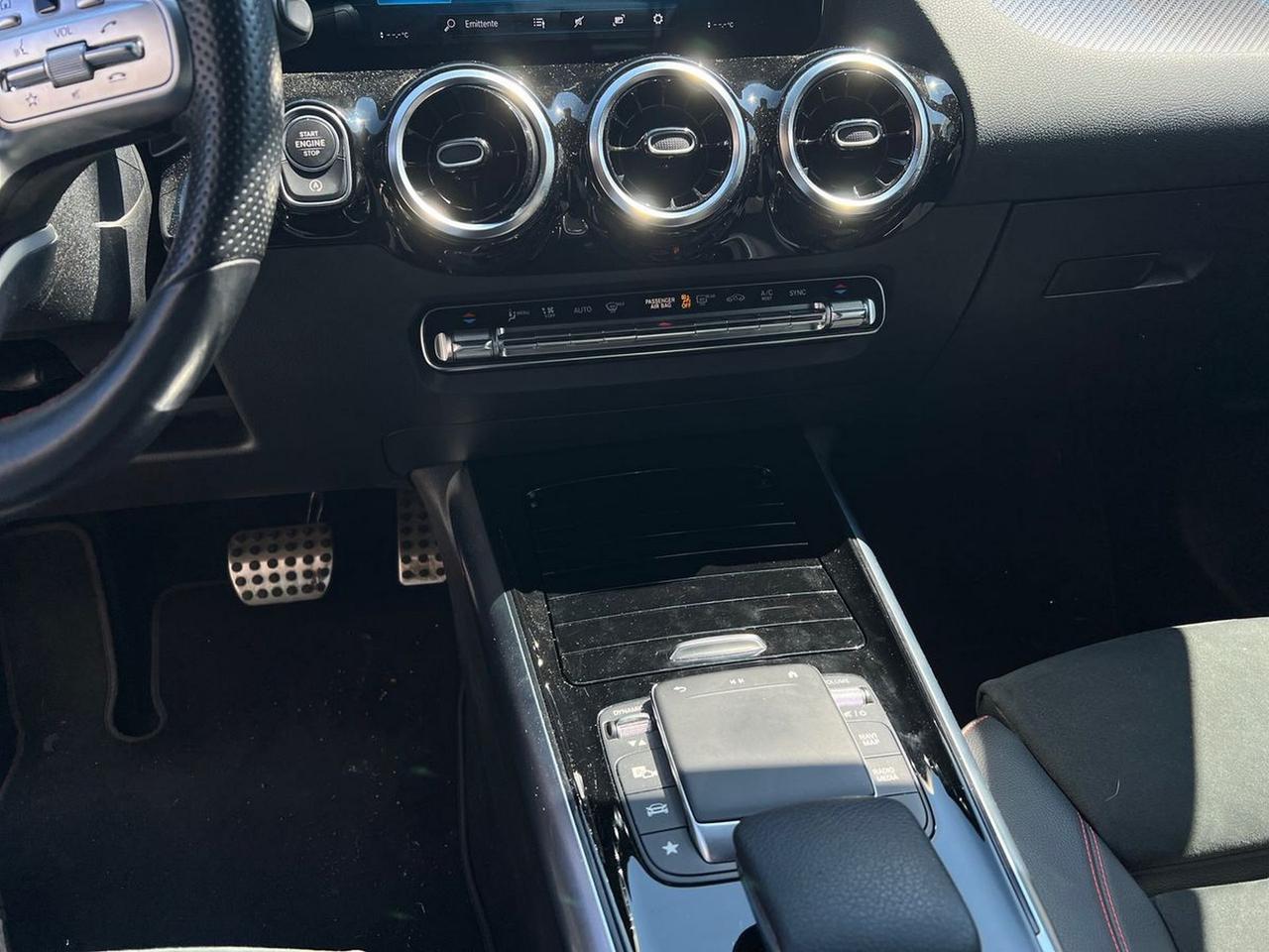Mercedes-Benz GLA 200 d Premium auto