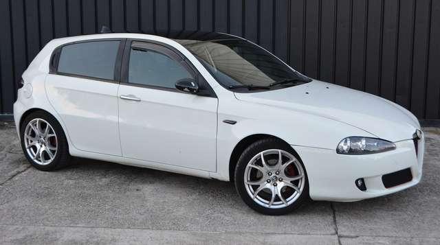 Alfa Romeo 147 5p 1.6 ts 16v Distinctive 105cv G.P.L.