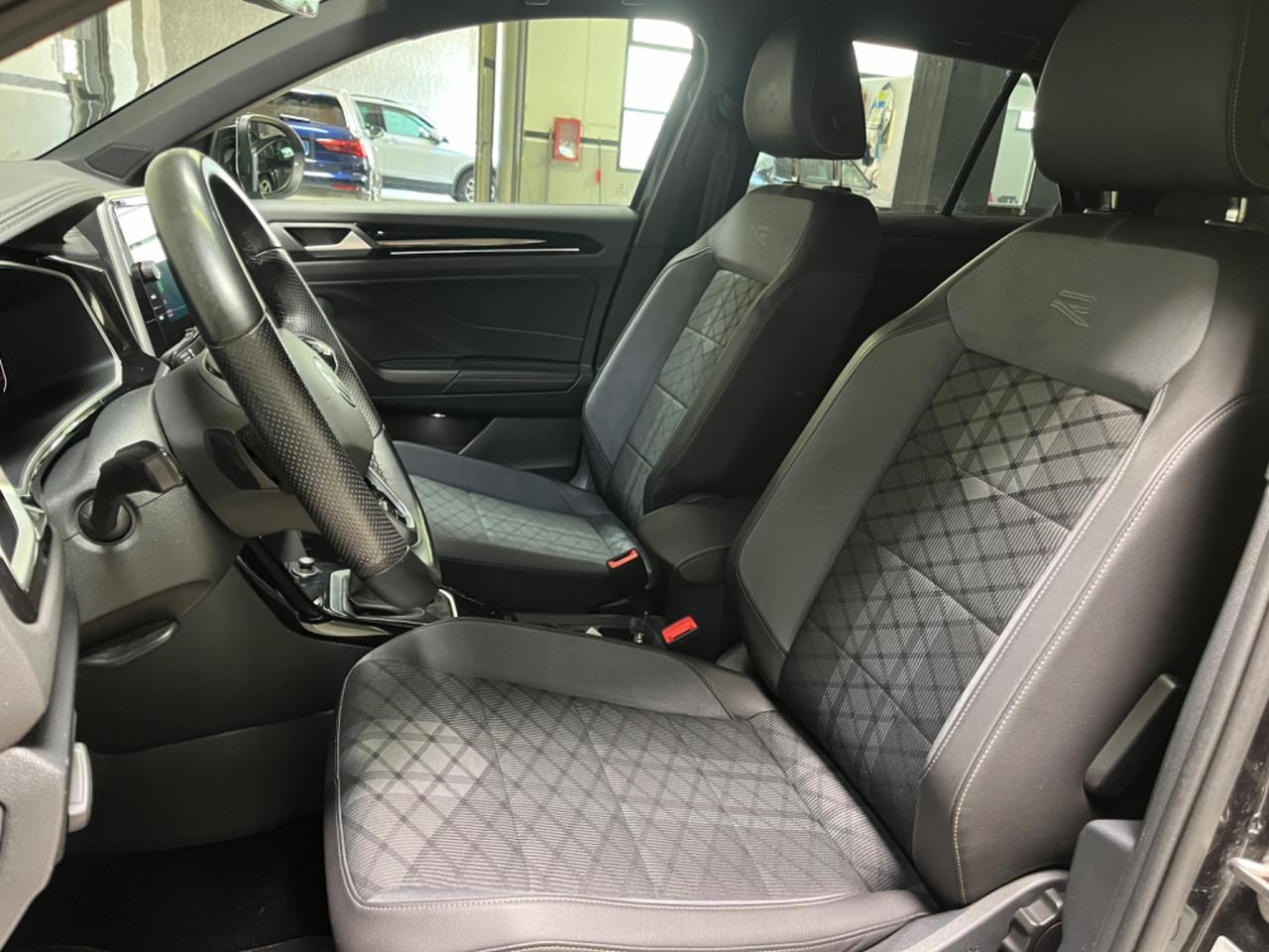 Volkswagen T-Roc 1.5 TSI ACT DSG R-Line