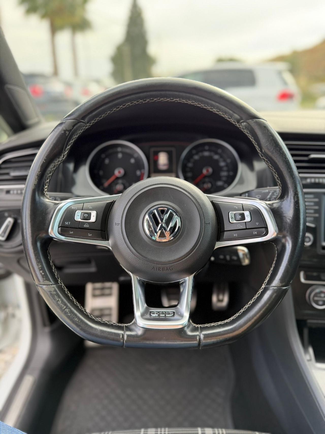Volkswagen Golf GTD 2.0 TDI DSG 5p. BlueMotion Technology