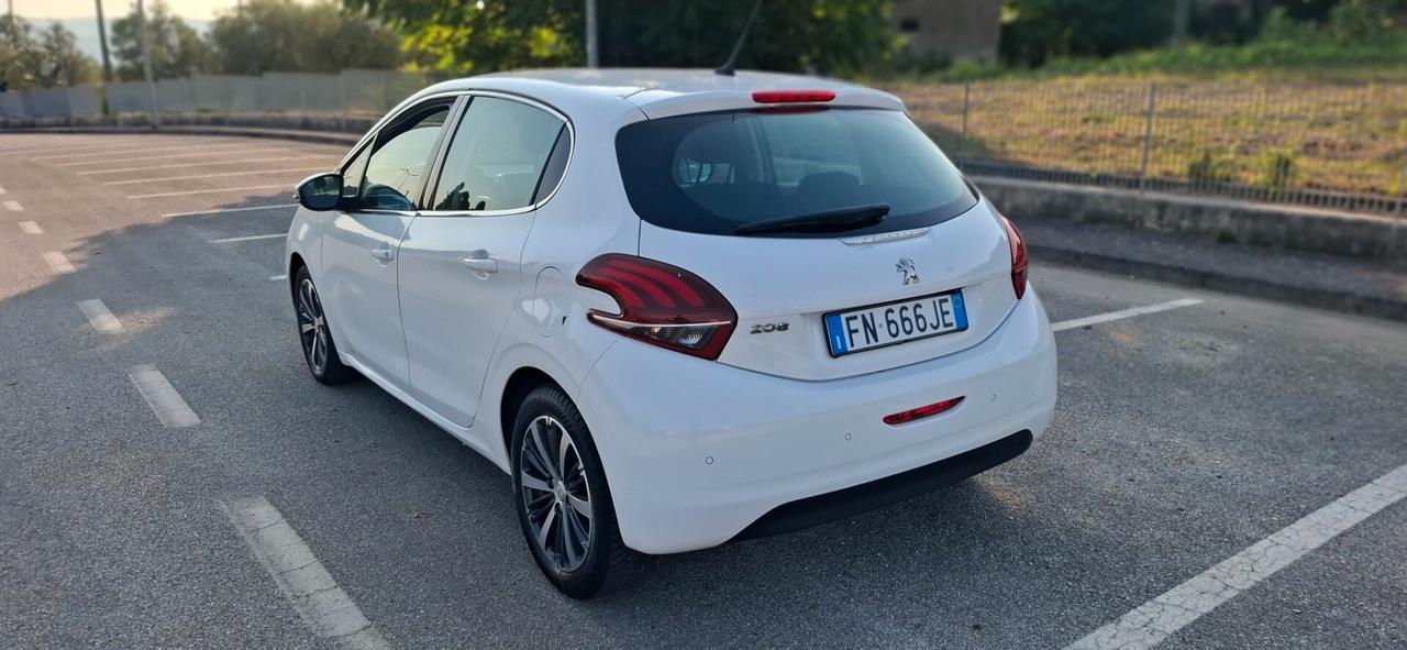 Peugeot 208 BlueHDi 75 5 porte Allure