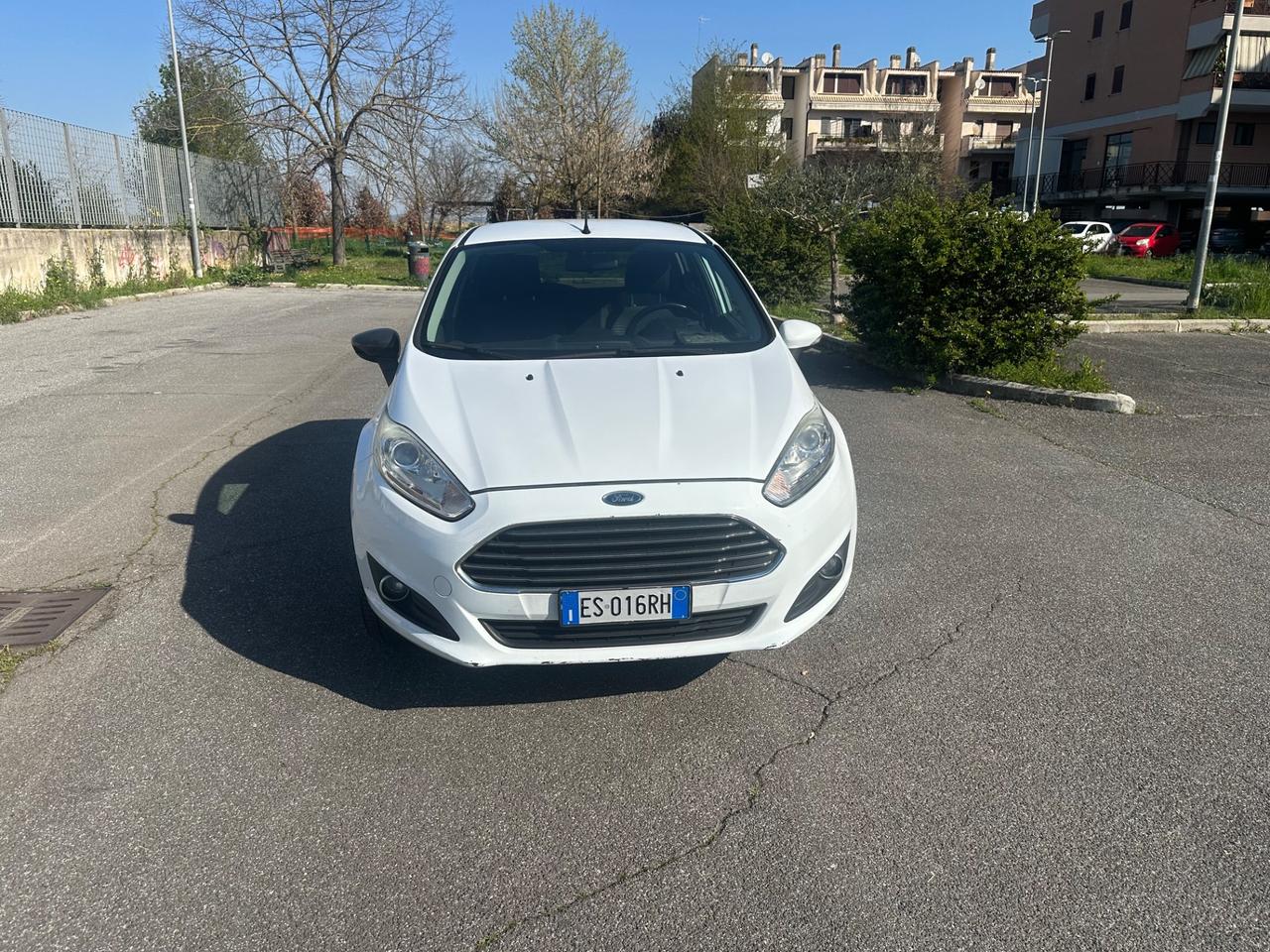 Ford Fiesta 1.4 5 porte Bz.- GPL Titanium