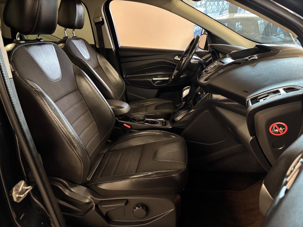 Ford Kuga 2.0 TDCI 4WD AUTOMATICA Titanium