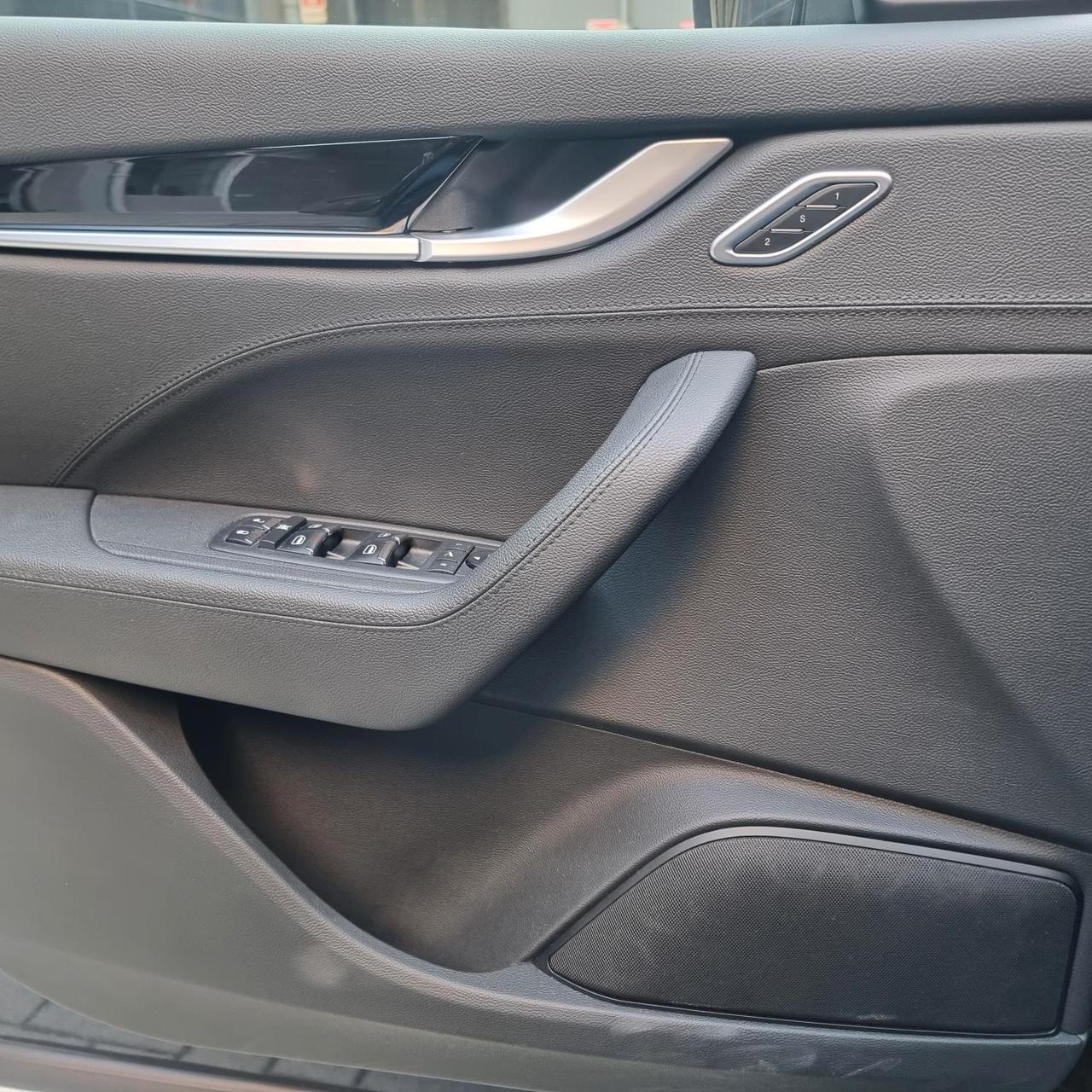 MASERATI LEVANTE MODENA S 430cv Panorama IVA