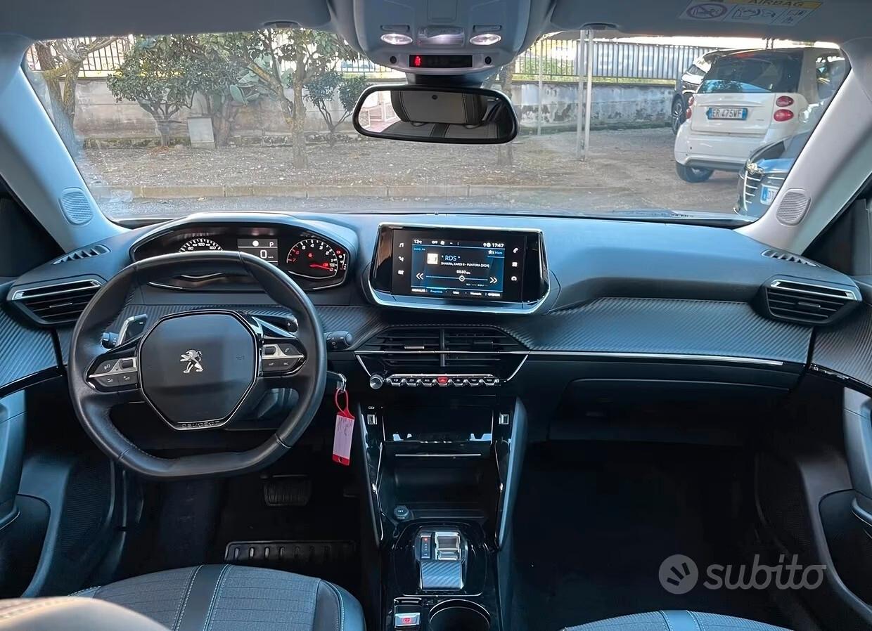 Peugeot 2008 BlueHDi 130 S&S EAT8 Allure
