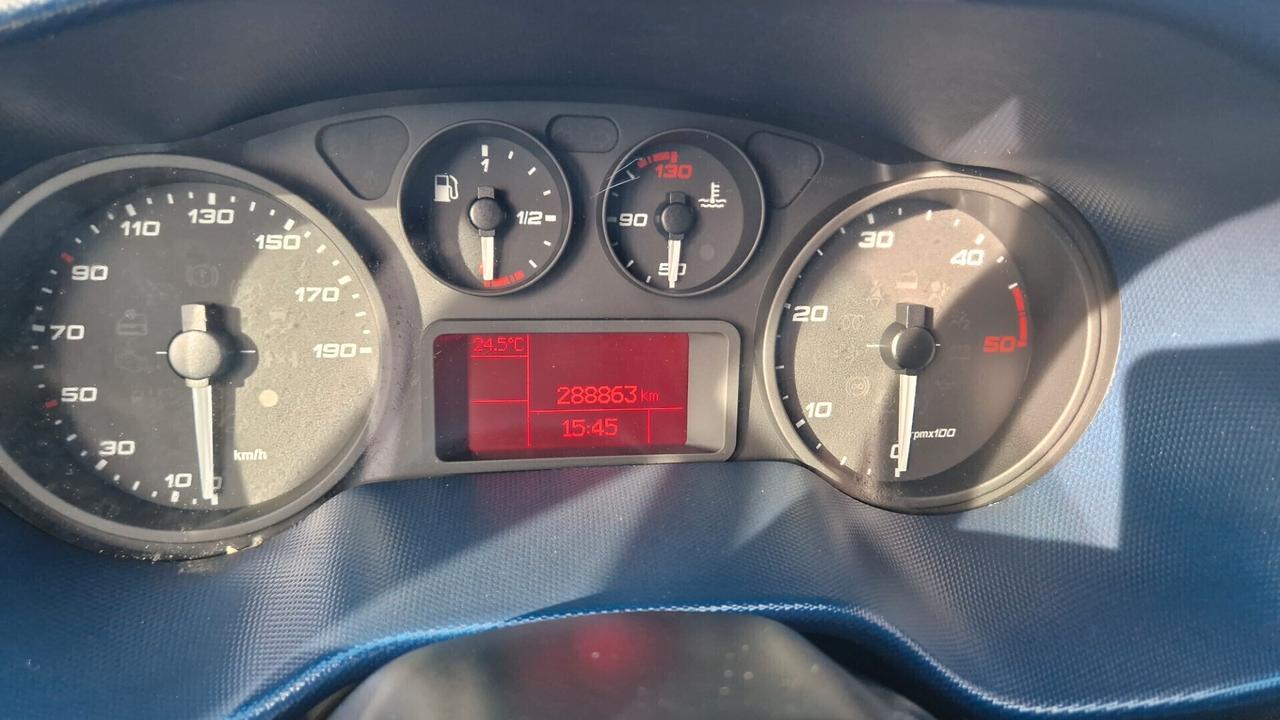 IVECO DAILY 35C16 HI-MATIC 2.3 MJT 160 CV DOPPIA PORTA