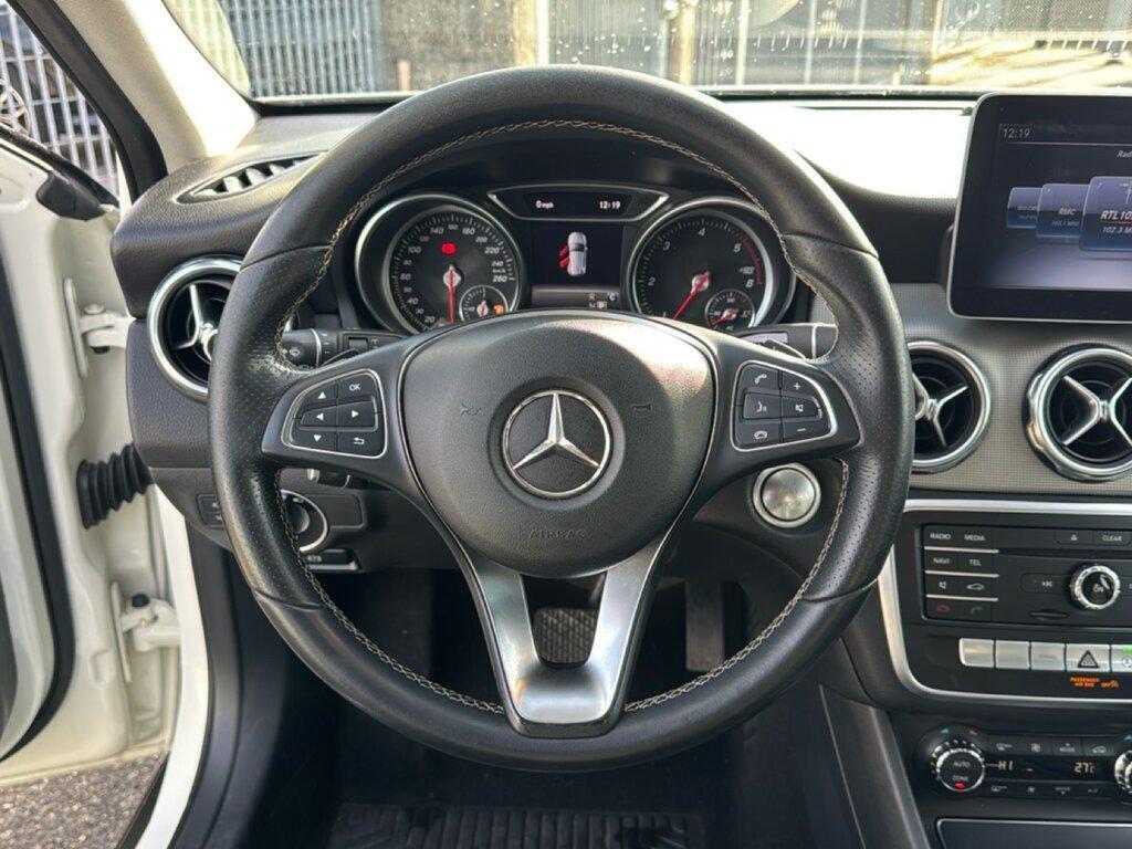Mercedes GLA 200 200 D Sport 7G-DCT