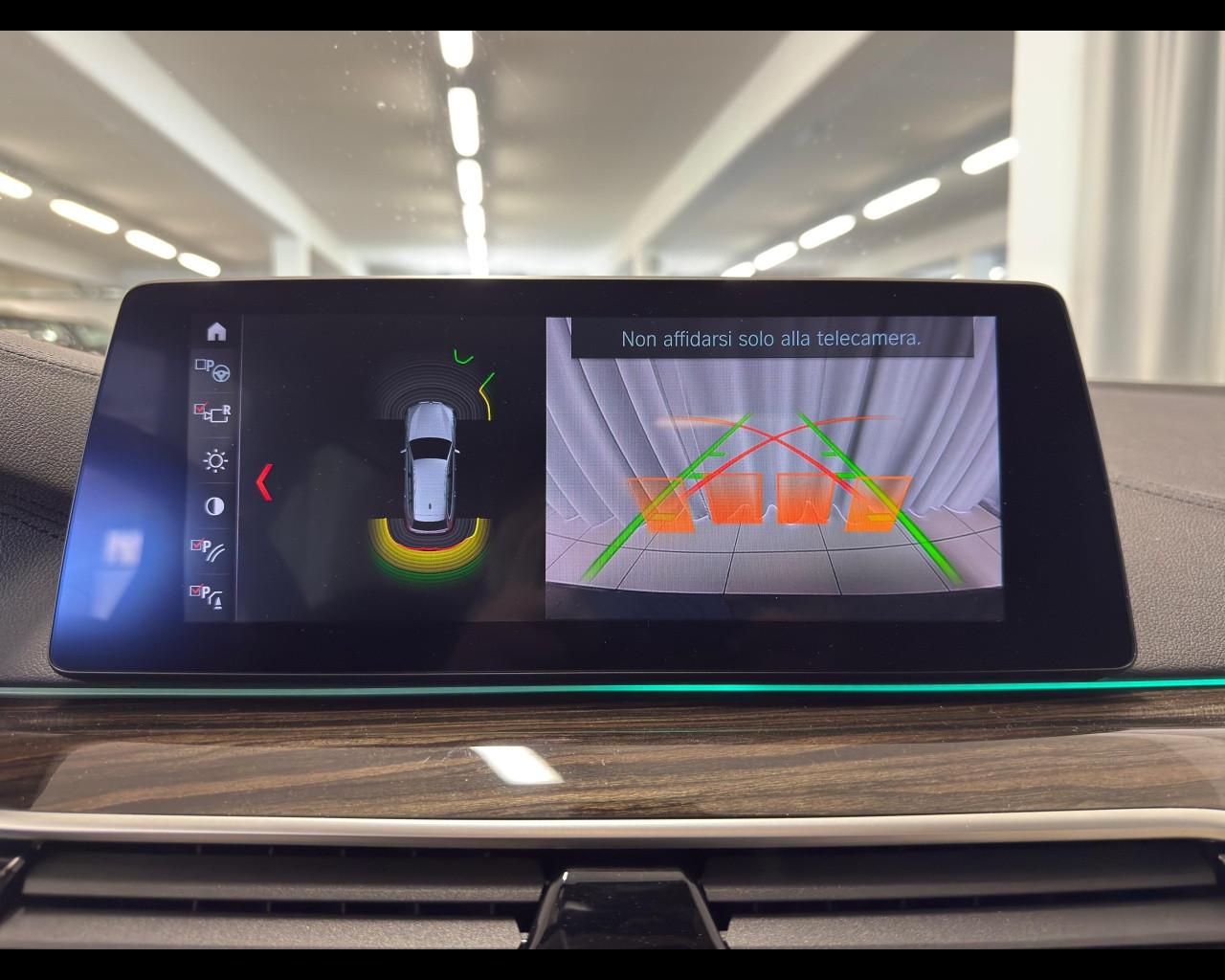 BMW Serie 5(G30/31/F90) - 518d Touring Luxury