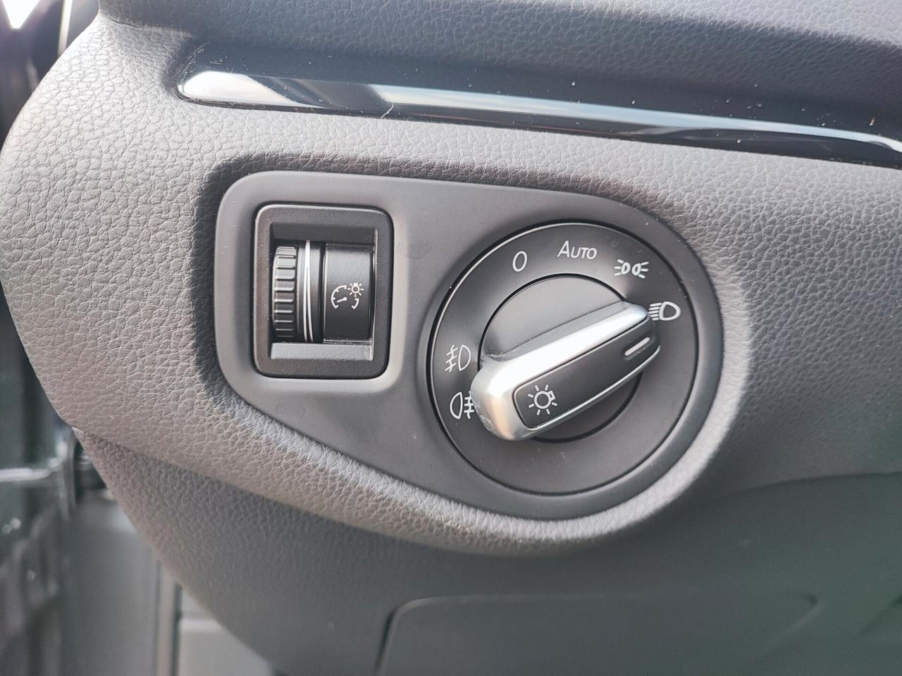 Volkswagen Sharan 2.0 TDI 184 CV SCR DSG 4MOT. 7 POSTI