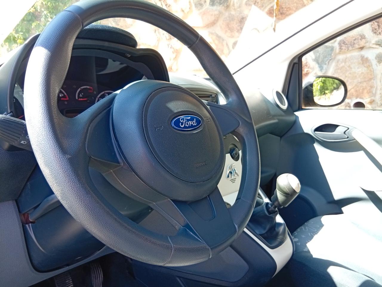 Ford Ka Ka+ 1.2 8V 69CV Titanium