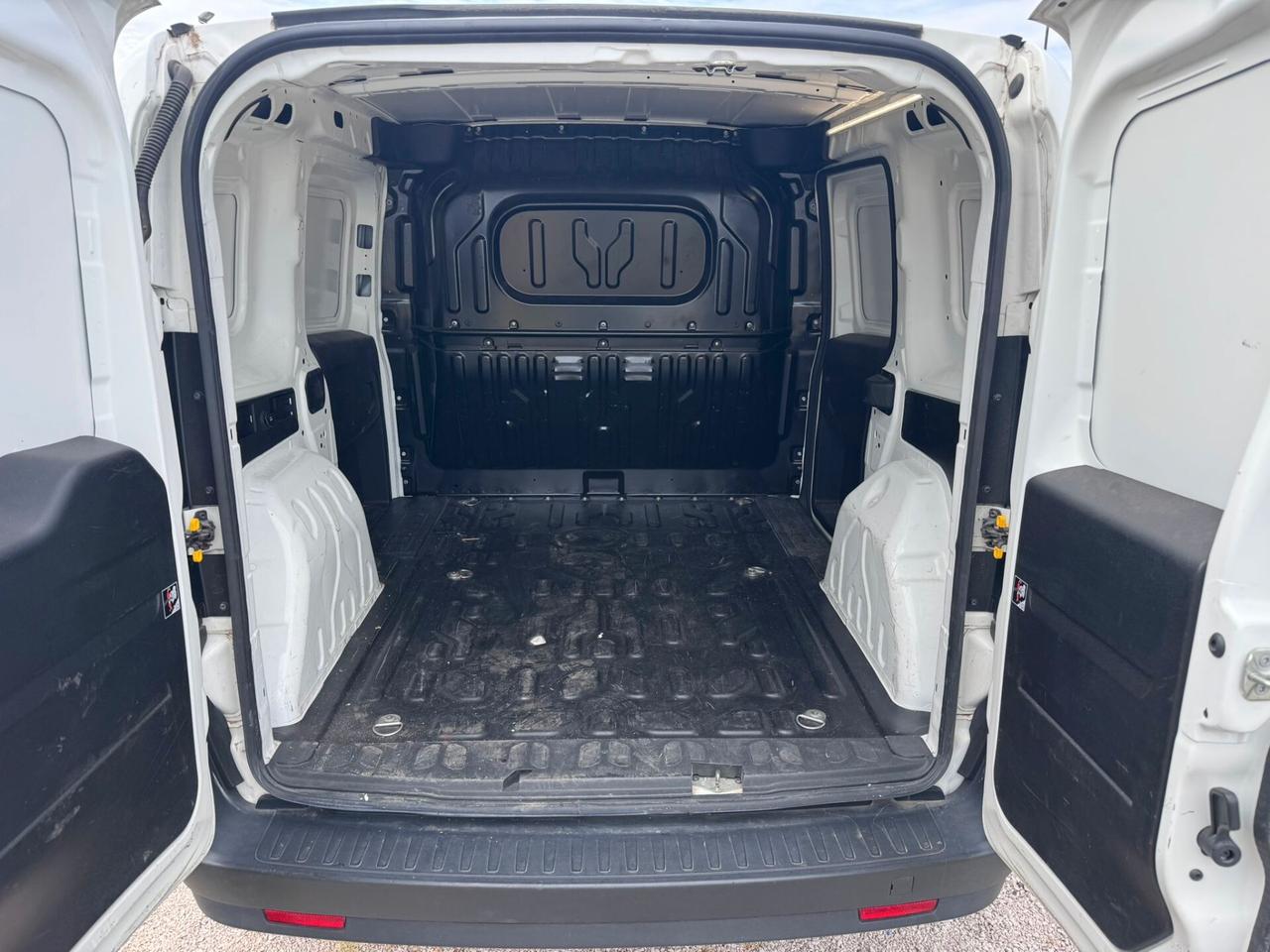 FIAT DOBLO 1.3MJT 95CV E6D-T 2021 no-iva