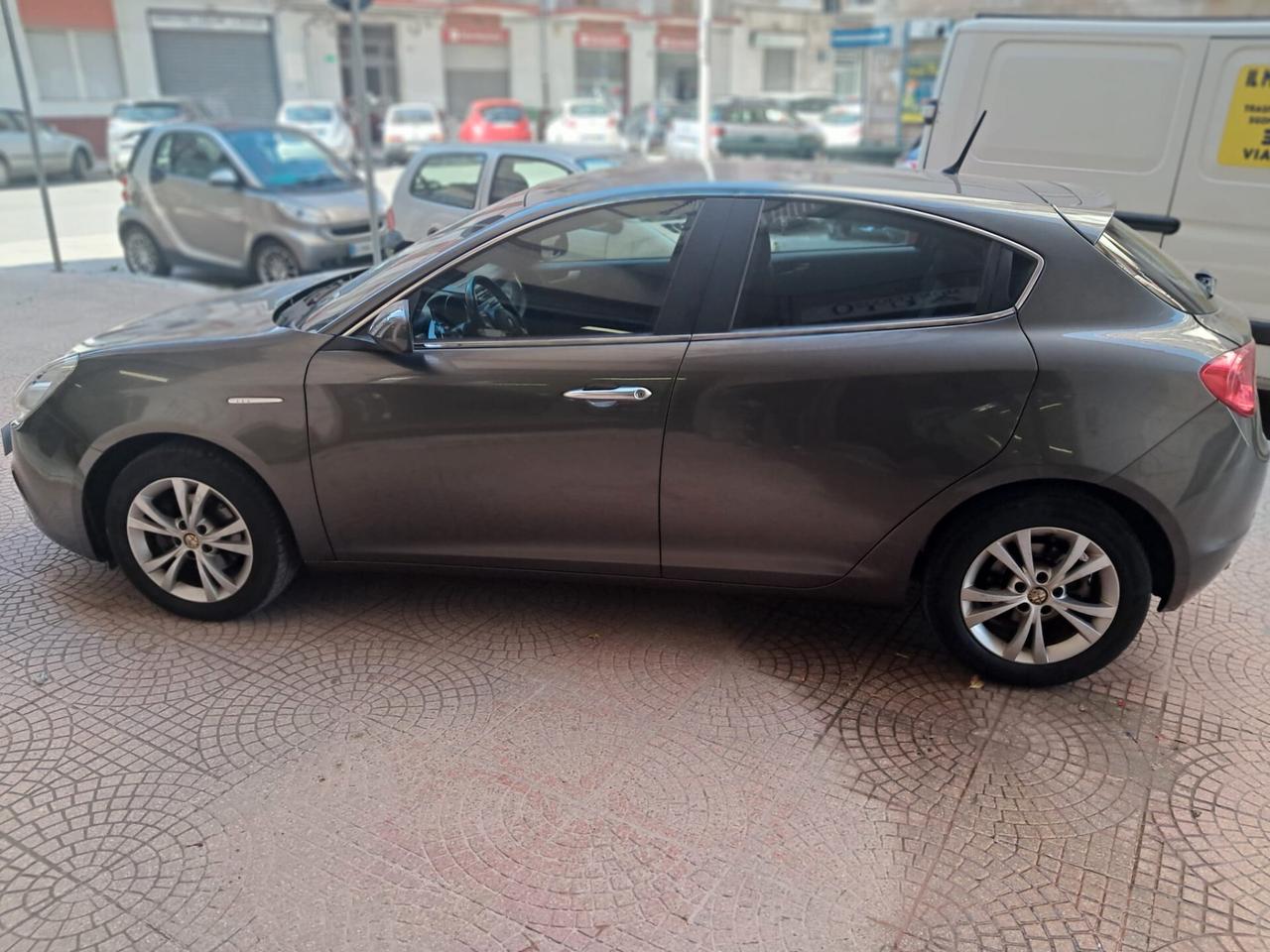 ALFA ROMEO GIULIETTA 1.6 JTD-m-NROPATENTATI-Ruro6990