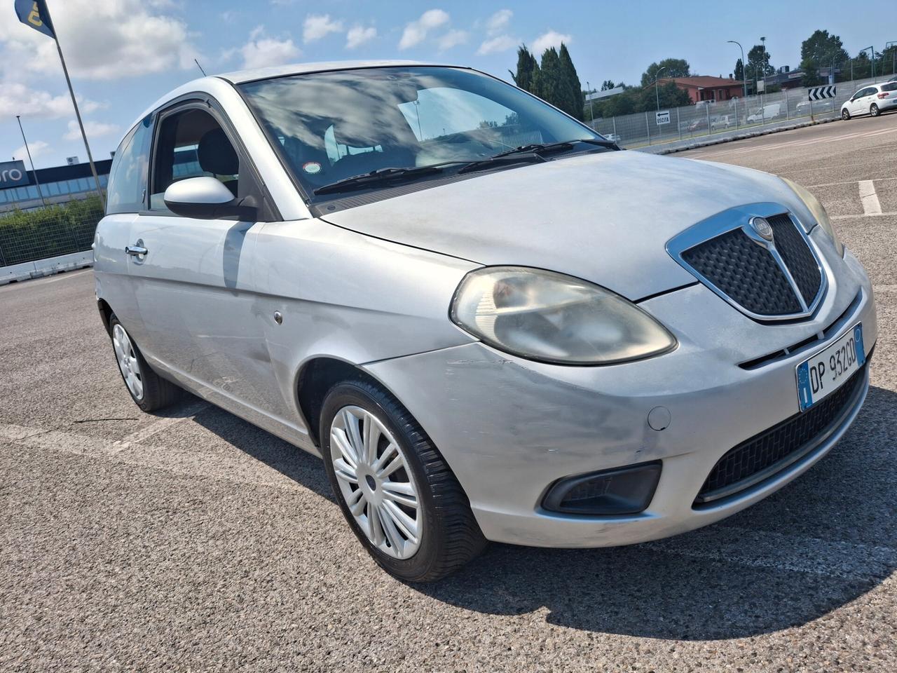 Lancia Ypsilon 1.2 Benzina-OK NEOPATENTATI-