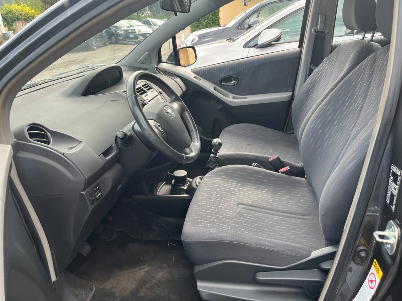 Toyota Yaris 1.3 5 porte 70.000 KM
