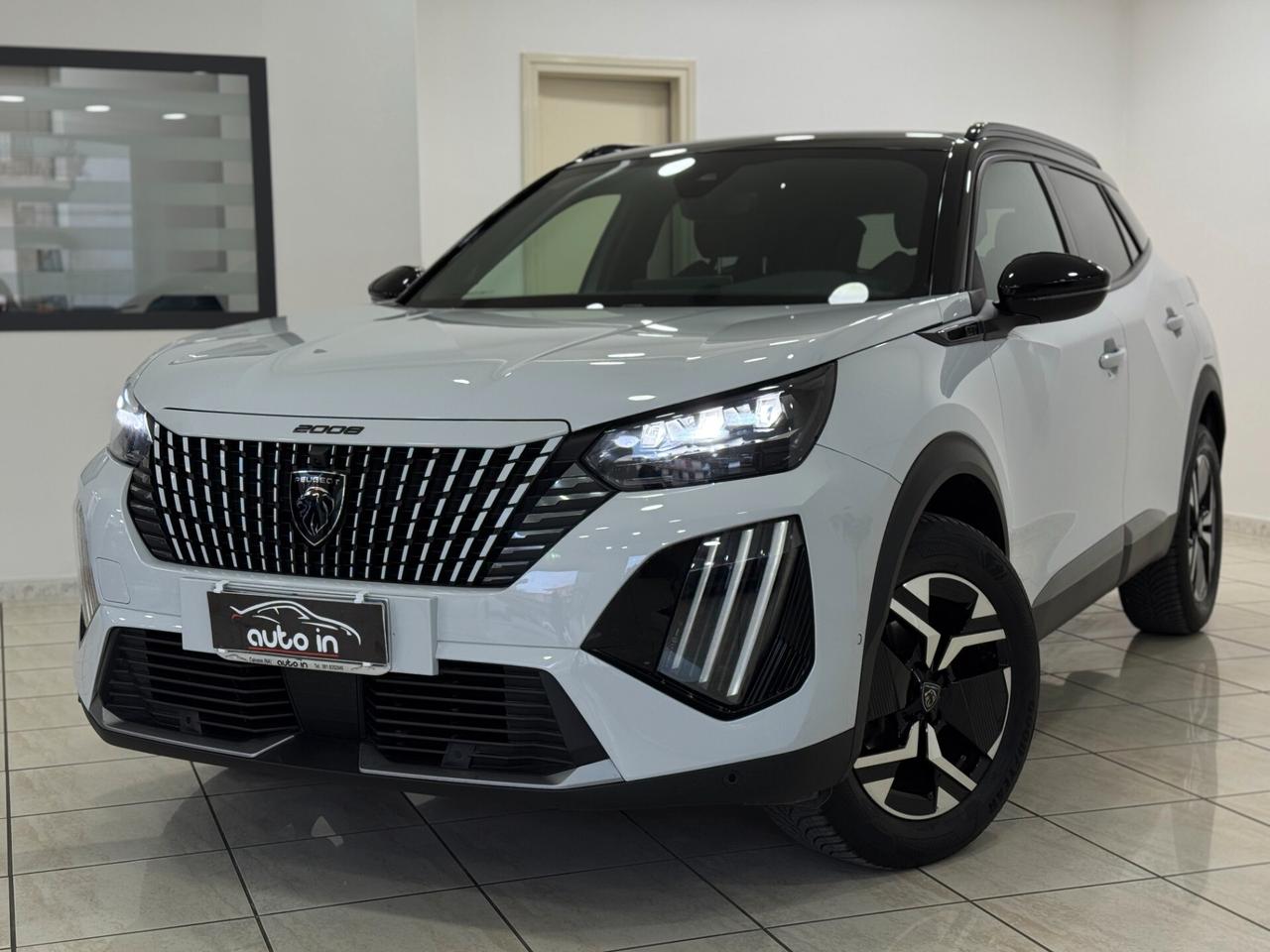 Peugeot 2008 PureTech 130cv EAT8 GT