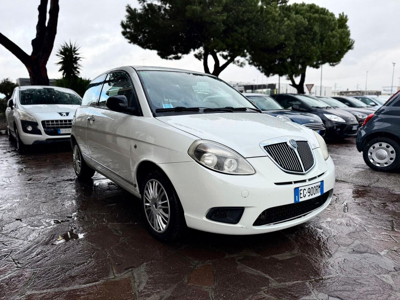 Lancia Ypsilon 1.2 69 CV Diva