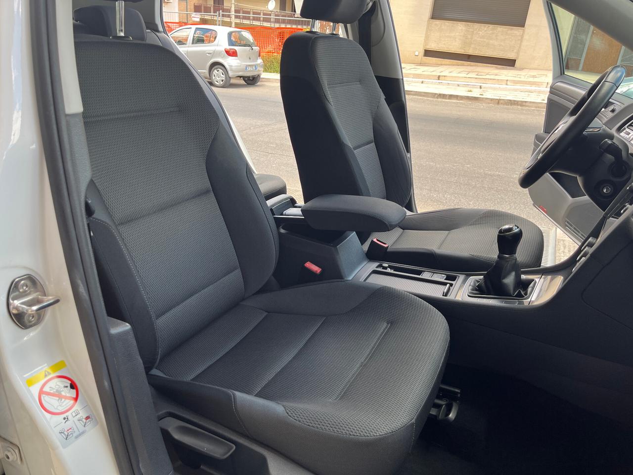 Volkswagen Golf 1.0 TSI 110 CV 5p.